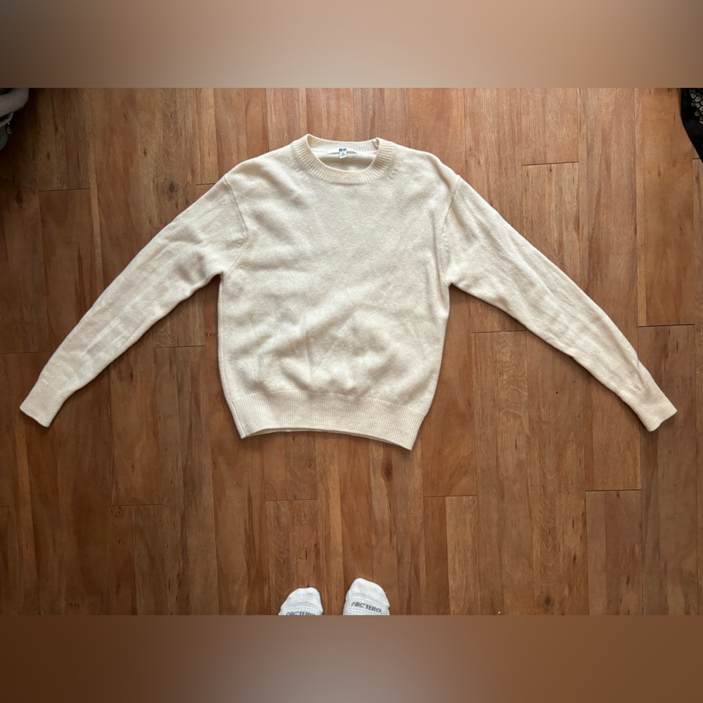Cream Uniqlo Wool Sweater